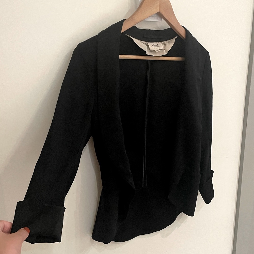 Black Wilfred Blazer | Aritzia | Size US 2